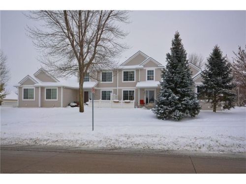 8809 Hanworth Dr, Camp Dodge, IA 50131-2754