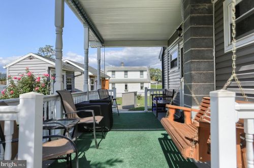 337 Perry St, West Enola PA  17025-2538 exterior