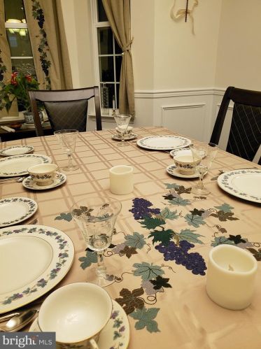 1954 Canyon Creek Rd, Gilbertsville PA  19525-7003 exterior