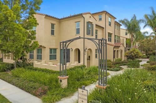 236 Borrego, Irvine, CA 92618-8883