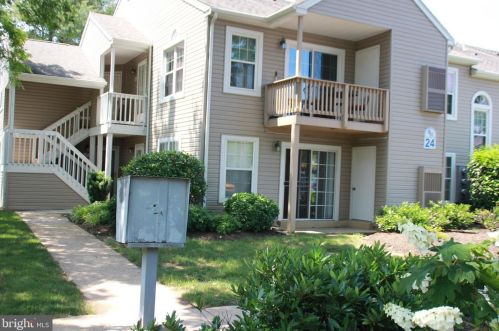 24018 Beacon Hill Dr, Southampton PA  18966-5325 exterior