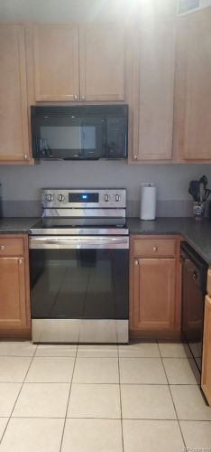 7212 Blackhawk St, Englewood CO  80112-4005 exterior