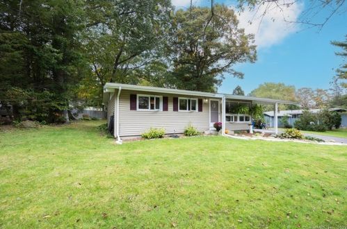 17 Forest St, East Hampton, CT 06424-1715