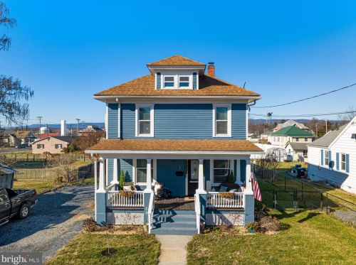 141 Funk St, Strasburg VA  22657-2403 exterior