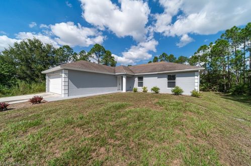 1123 Colonial St, Lehigh Acres FL  33974-2535 exterior