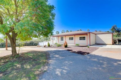 10738 Palm Row Dr, Lakeside, CA 92040-1641