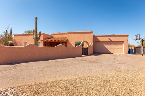 6165 Calle Ojos Verde, Tucson, AZ 85750-1944