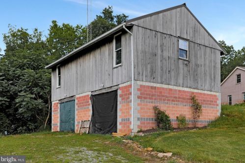 9478 Fort Stouffer Rd, Upton PA  17225-9780 exterior