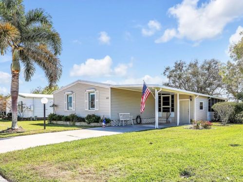 123 Calais Ct, Naples, FL 34112-7052