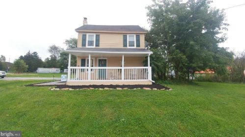 95 Crest Hill Ln, Red Lion, PA 17356-7834