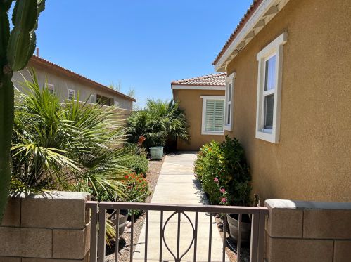62679 Starcross Dr, Desert Hot Springs, CA 92240-2030