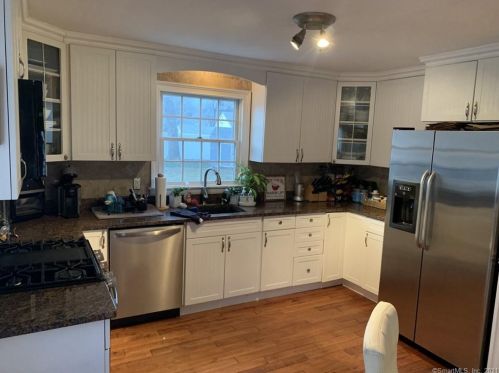 55 Hackley St, Bridgeport CT 06605-3150 exterior