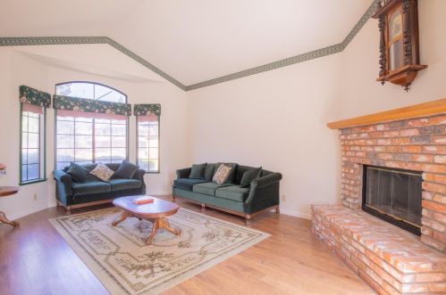 7461 Wynndel Way, Elk Grove CA  95758-1084 exterior