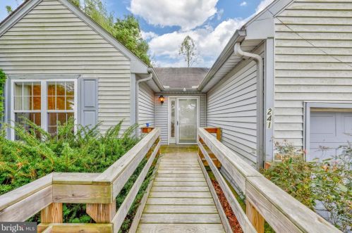 241 Hillcrest Ct, Camden-Wy, DE 19934-1281