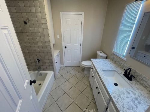 807 Chevy Chase Dr, Glendale CA 91205-3018 exterior