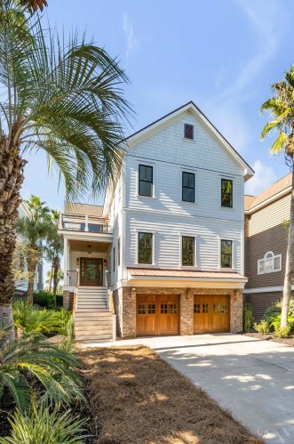 26 Morgan Place Dr, Isle Of Palms SC  29451-2742 exterior