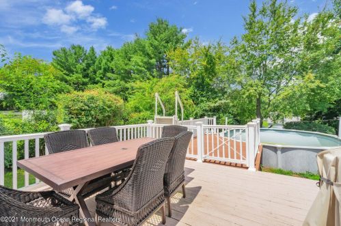 34 Wyoming Dr, Jackson Twp NJ  08527-1544 exterior
