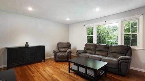 2212 Jersey Ave, Scotch Plains NJ  07076-4618 exterior