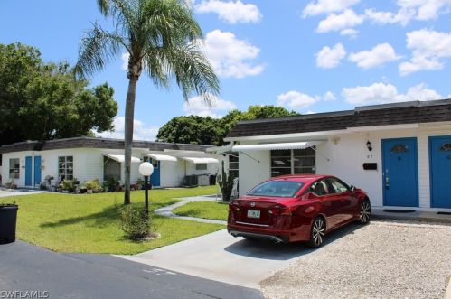 57 Tangelo Ct, Lehigh Acres, FL 33936-7233