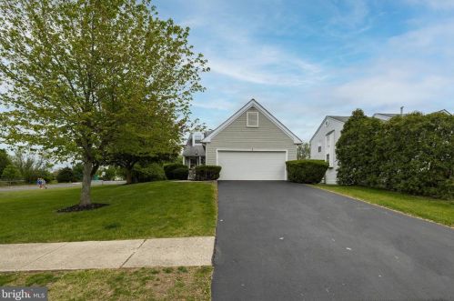 401 Tudor Rd, Collegeville, PA 19426-1748