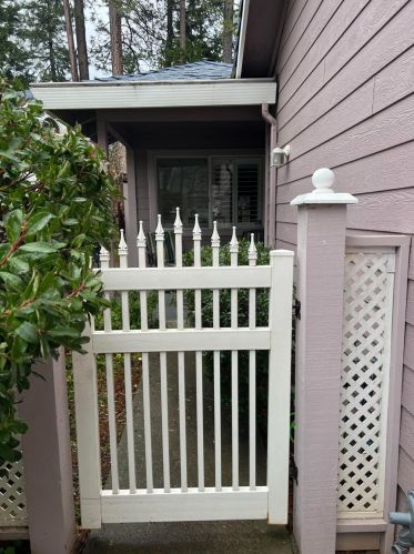 126 Windsor Ln, Grass Valley CA  95949-9564 exterior