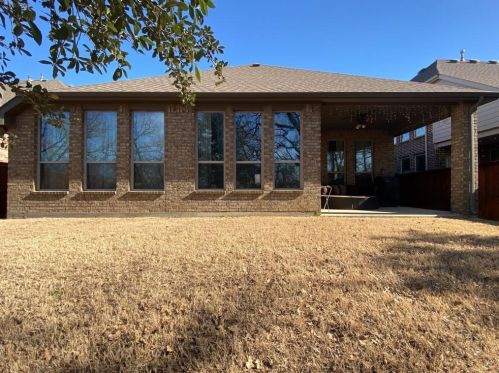 11804 Serenity Hill Dr, Euless TX  76040-1100 exterior