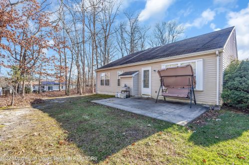 18 Portebello Rd, Jackson Twp NJ  08527-3934 exterior