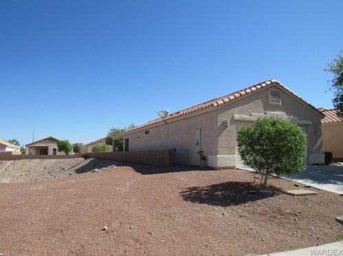 2435 Highland Trl, Bullhead City AZ  86442-4476 exterior