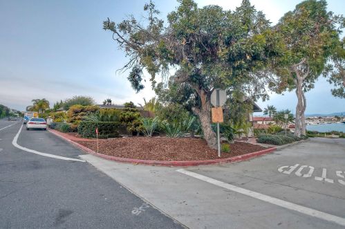 2980 Nichols St, San Diego CA  92106-3425 exterior