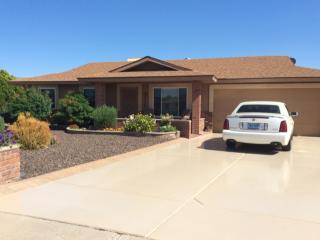 6629 Dodge St, Mesa, AZ 85205-6854