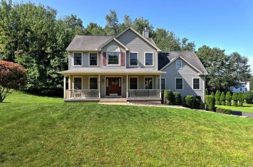 22 Rachel Ann Ct, Waterbury, CT 06712-1570