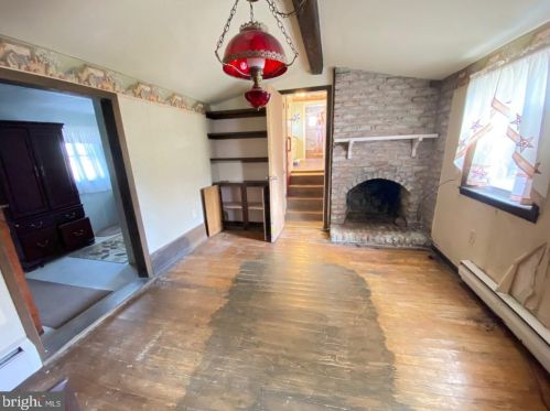 825 Elizabeth Dr, Molino PA  17961-1503 exterior