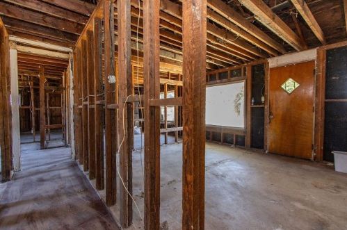 633 Greenway Ave, Turlock CA  95380-6424 exterior