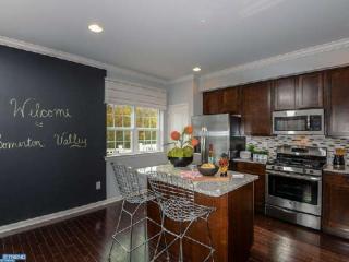131 Master Ave, Langhorne, PA 19053-2602