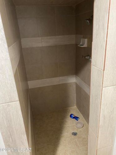 135 Blacklidge Dr, Tucson AZ 85705-3829 exterior