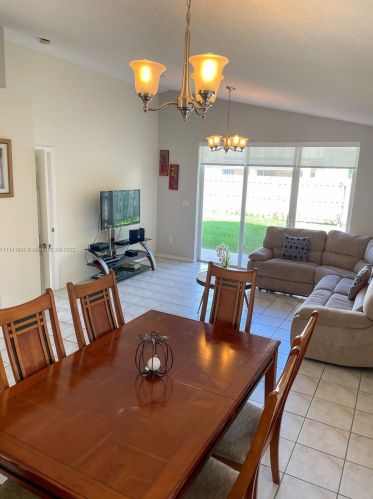 17067 11th St, Hollywood FL 33028-2101 exterior