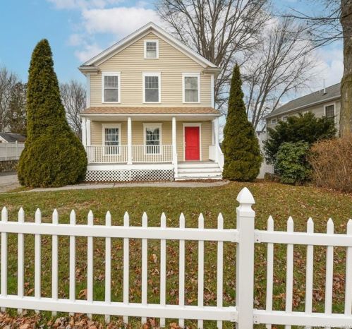 6 Nolan St, Norwalk CT  06850-2525 exterior