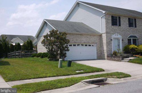 125 Marble House Dr, Bear, DE 19701-4029