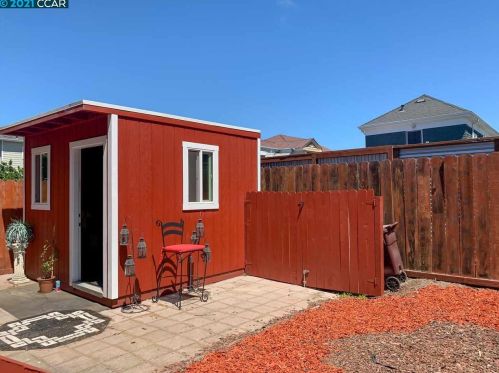 1610 14th St, Oakland CA  94607-1512 exterior