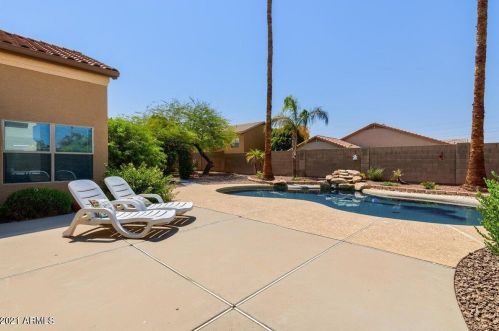 9719 Pampa Ave, Mesa, AZ 85212-2009
