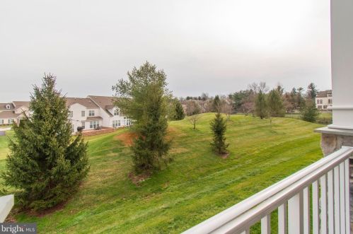 1207 Lilac Ct, Lansdale PA 19446-7613 exterior