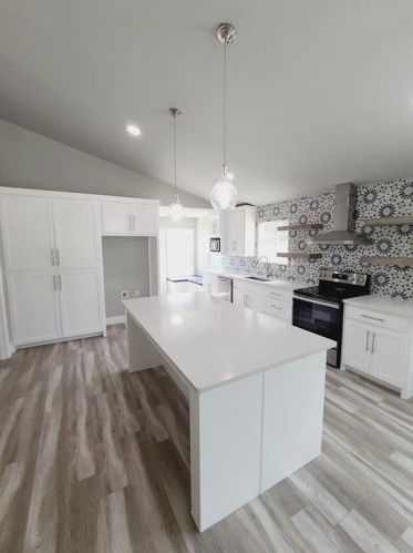 316 Park St, Oak Point, TX 75068-5009