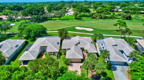 28 Glens Dr, Boynton Beach FL  33436-6207 exterior