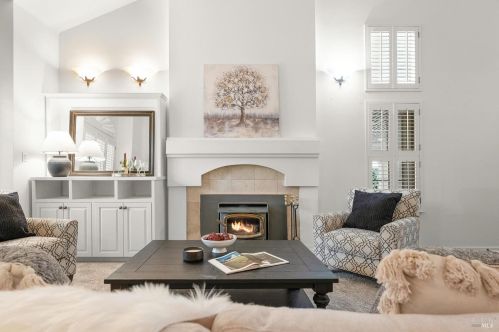 518 Leafhaven Ln, Windsor, CA 95492-8158