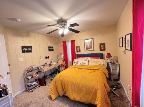 20 Dogwood Dr, Middletown NY 10940-1801 exterior