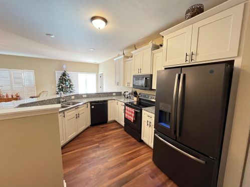 1936 Edwards St, East Troy WI  53120-1392 exterior