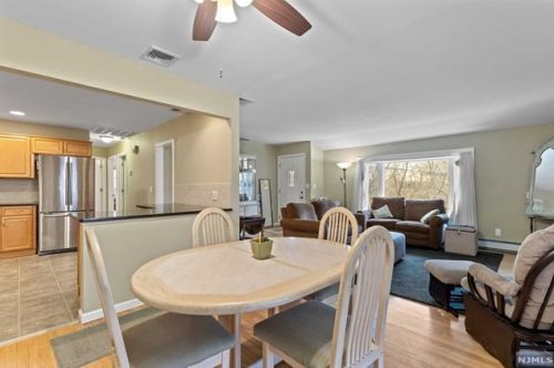 29 Ramapo Hills Blvd, Oakland NJ  07436-3906 exterior