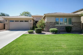 1531 Lark St, Gilbert, AZ 85297-4582