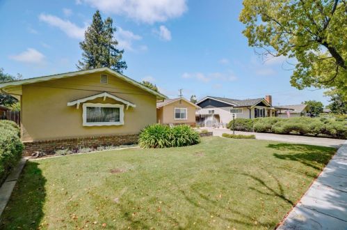 7651 Filice Dr, Gilroy, CA 95020-5507