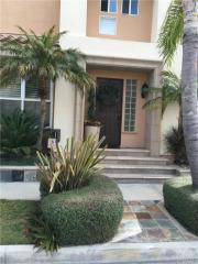 501 21st St, Huntington Beach CA  92648-3304 exterior